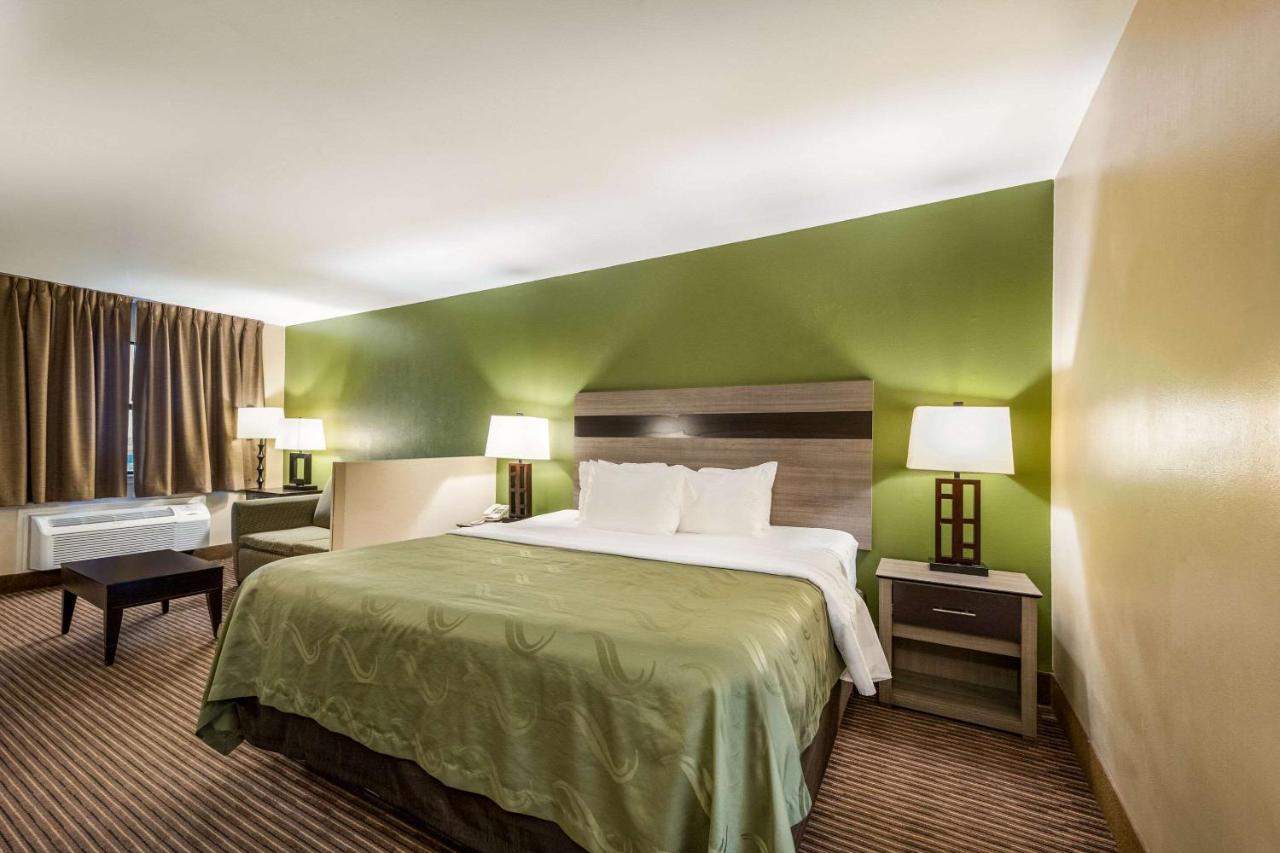 Quality Inn & Suites Garland - East Dallas Екстер'єр фото