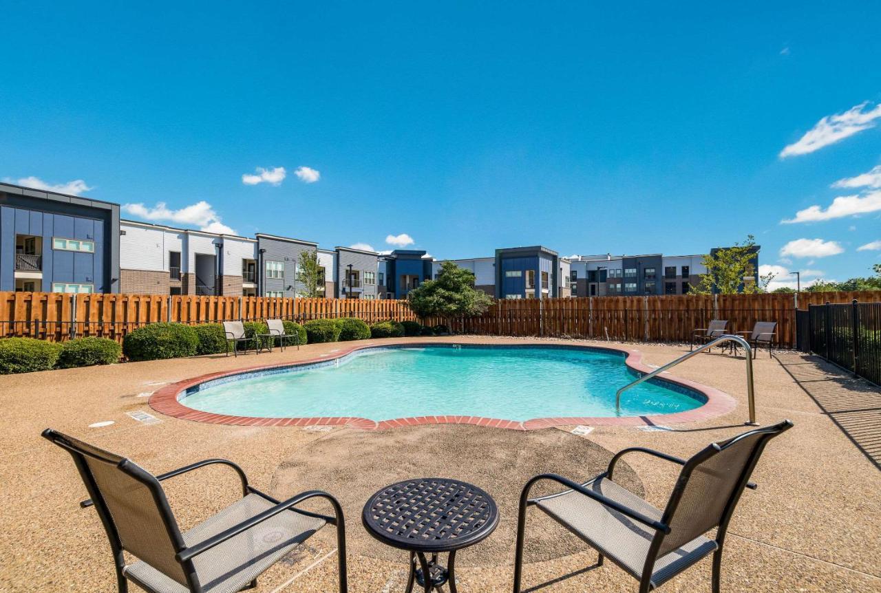 Quality Inn & Suites Garland - East Dallas Екстер'єр фото