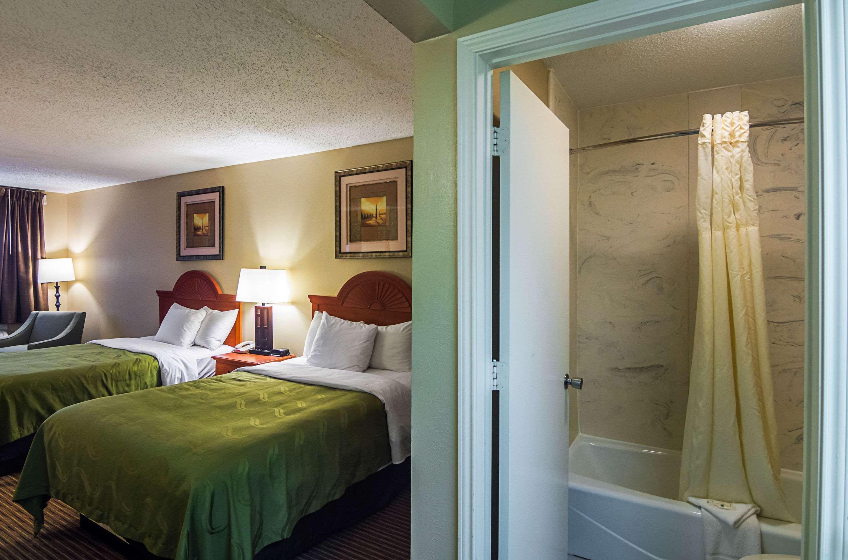 Quality Inn & Suites Garland - East Dallas Екстер'єр фото