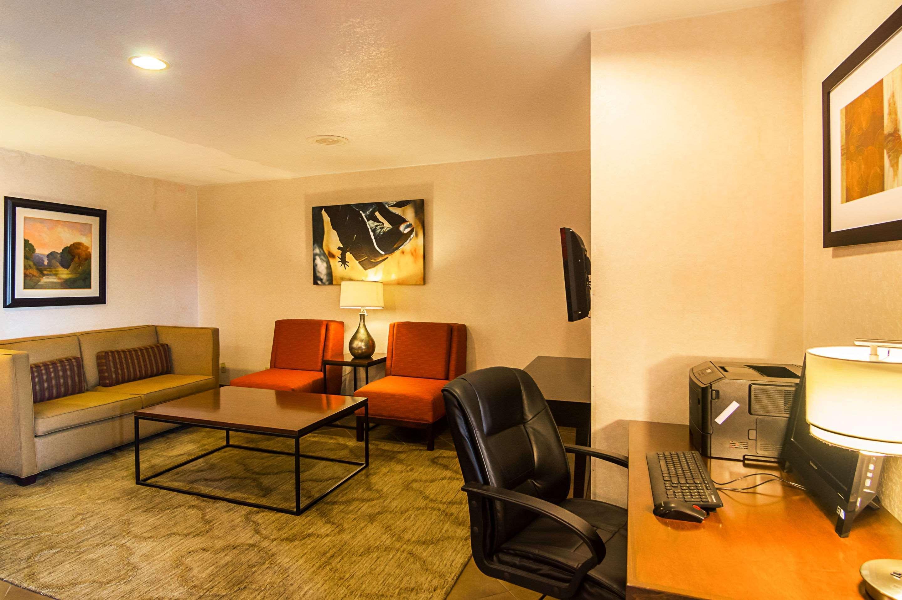 Quality Inn & Suites Garland - East Dallas Екстер'єр фото
