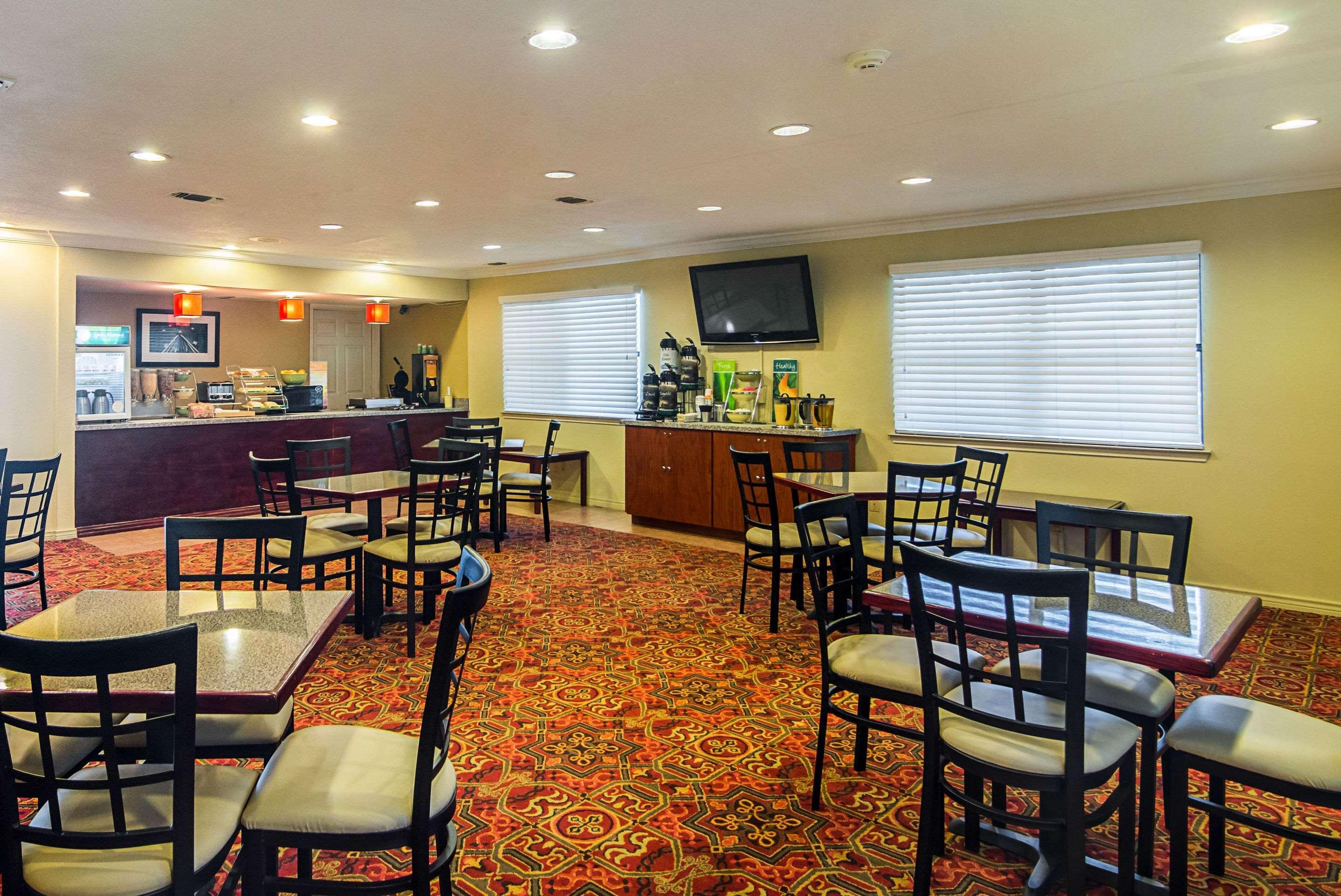 Quality Inn & Suites Garland - East Dallas Екстер'єр фото